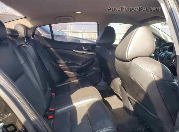 1N4AA6AP9HC432568 2017 NISSAN MAXIMA Черный Вид задних сидений