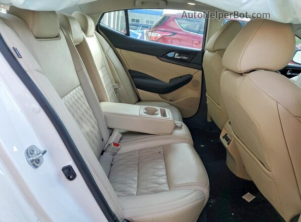1N4AA6FV5PC503531 2023 NISSAN MAXIMA Белый Вид задних сидений