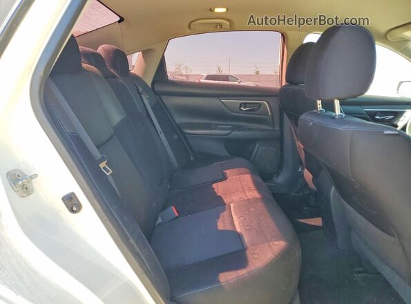 1N4AL3AP0GC269607 2016 NISSAN ALTIMA White Rear seats view