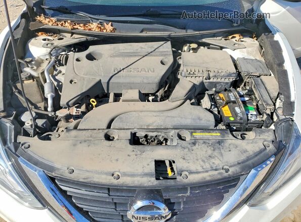 1N4AL3AP2GC202443 2016 NISSAN ALTIMA White Вид задньої частини салону