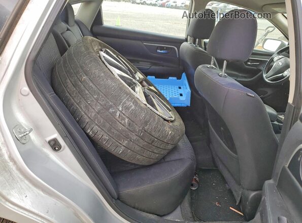 1N4AL3AP2HC126482 2017 NISSAN ALTIMA Серебряный Вид задних сидений