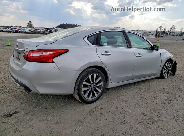 1N4AL3AP2HC126482 2017 NISSAN ALTIMA Серебряный Задняя правая четверть