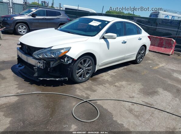 1N4AL3AP2JC254789 2018 NISSAN ALTIMA Белый Передняя левая четверть