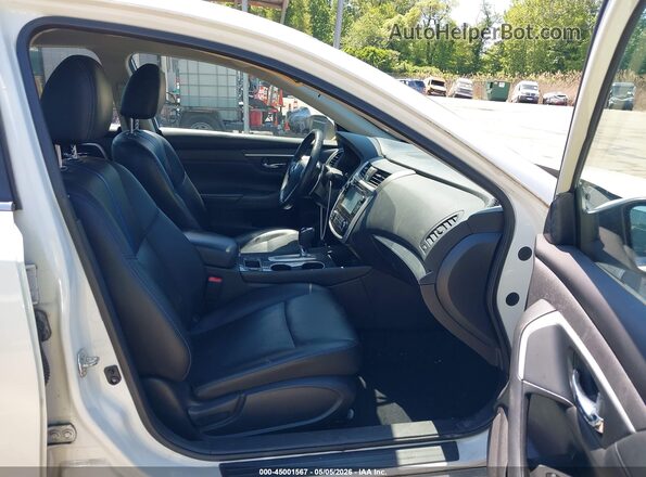 1N4AL3AP2JC254789 2018 NISSAN ALTIMA Белый Вид салона спереди