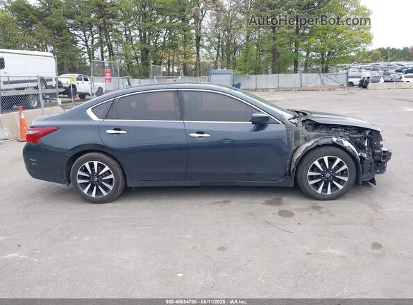 1N4AL3AP2JC280695 2018 NISSAN ALTIMA Navy 360 interior view