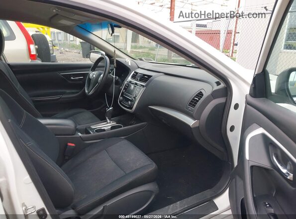 1N4AL3AP3JC161540 2018 NISSAN ALTIMA White Widok wnętrza z przodu