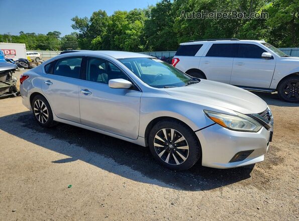 1N4AL3AP3JC171517 2018 NISSAN ALTIMA Серебряный Передняя правая четверть