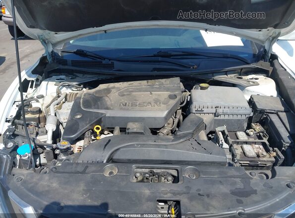 1N4AL3AP4GC254026 2016 NISSAN ALTIMA White Հետևի տեսք