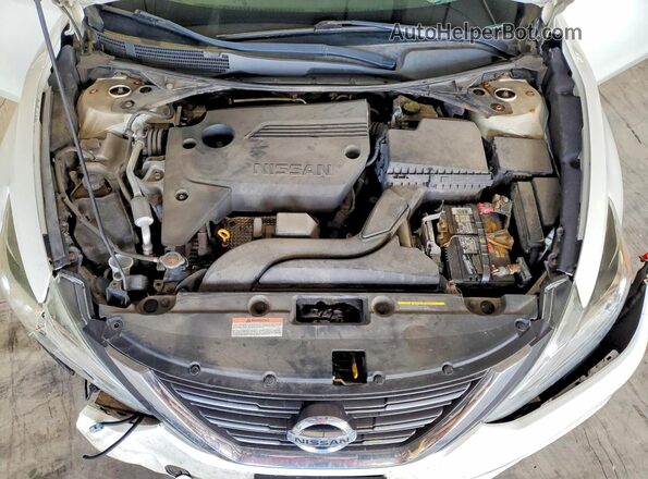 1N4AL3AP4GC289908 2016 NISSAN ALTIMA White Вид задньої частини салону
