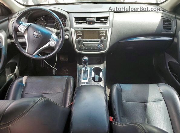 1N4AL3AP4GN352185 2016 NISSAN ALTIMA Black Dashboard view