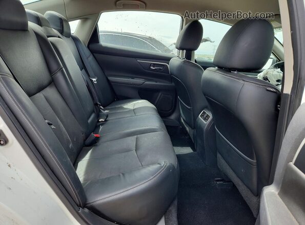 1N4AL3AP4HC229340 2017 NISSAN ALTIMA White Widok tylnych siedzeń