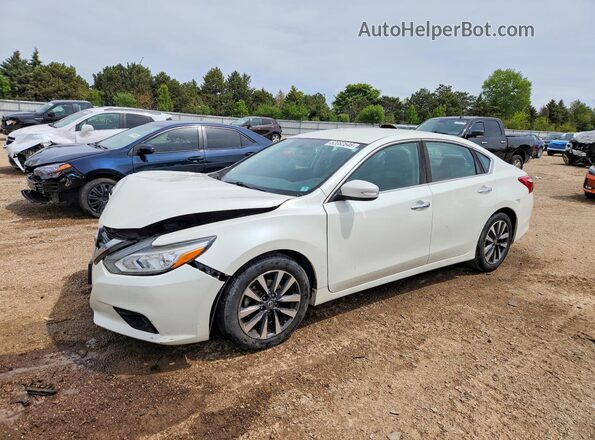 1N4AL3AP4HC229340 2017 NISSAN ALTIMA White Przód lewy