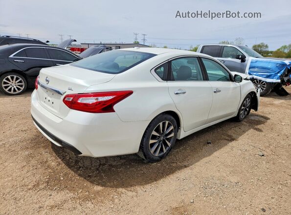 1N4AL3AP4HC229340 2017 NISSAN ALTIMA White Tył prawy
