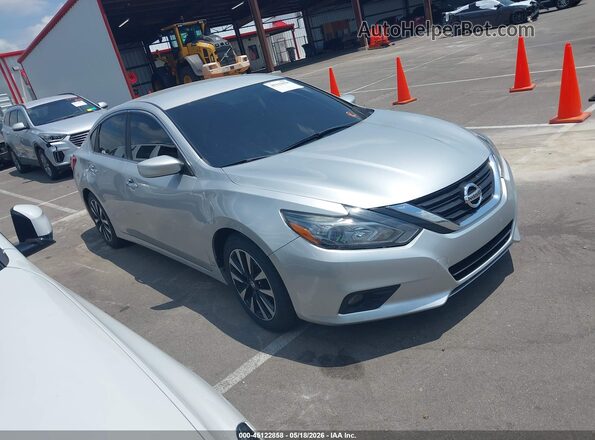 1N4AL3AP4JC163460 2018 NISSAN ALTIMA Серебряный Передняя правая четверть