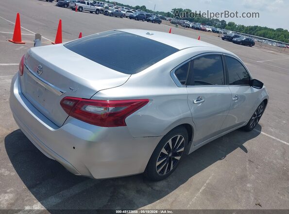 1N4AL3AP4JC163460 2018 NISSAN ALTIMA Серебряный Задняя правая четверть