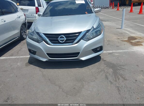 1N4AL3AP4JC163460 2018 NISSAN ALTIMA Серебряный Вид щитка приборов