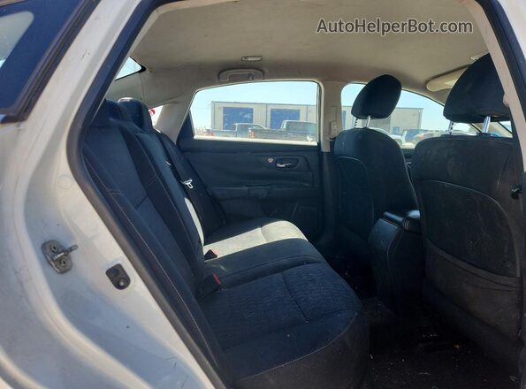 1N4AL3AP5GN382098 2016 NISSAN ALTIMA White Widok tylnych siedzeń