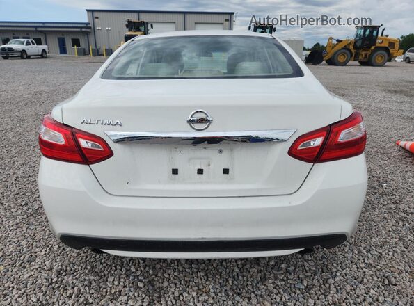 1N4AL3AP7GC180620 2016 NISSAN ALTIMA White Rear view