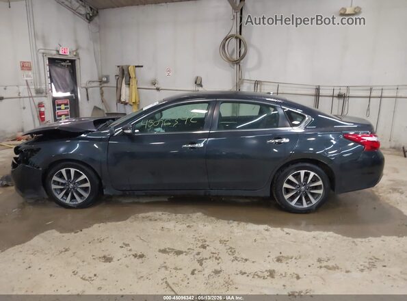 1N4AL3AP7HC210121 2017 NISSAN ALTIMA Black 