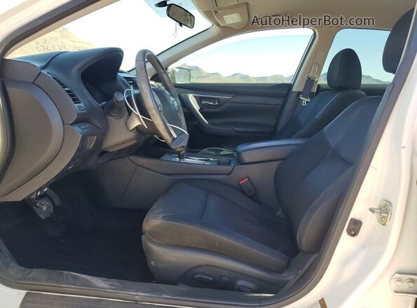1N4AL3AP7HC277608 2017 NISSAN ALTIMA Белый Вид салона спереди
