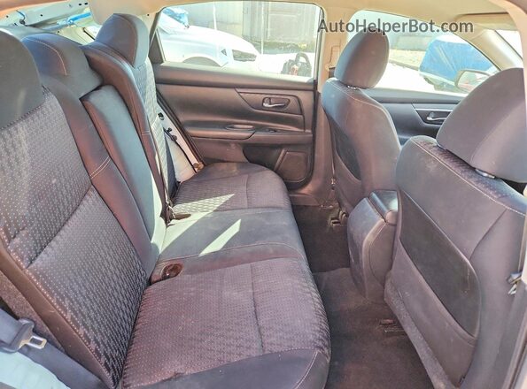 1N4AL3AP7HN327587 2017 NISSAN ALTIMA White Rear seats view