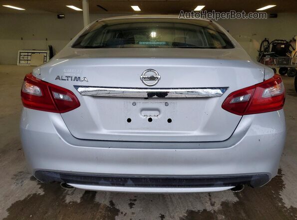 1N4AL3AP7JC179040 2018 NISSAN ALTIMA Silver Widok z tyłu