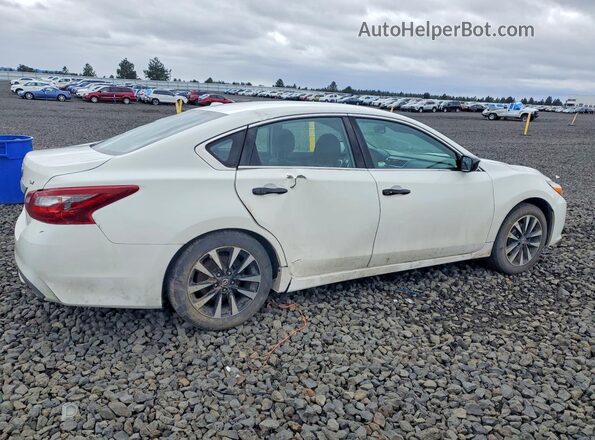 1N4AL3AP7JC256893 2018 NISSAN ALTIMA Белый Задняя правая четверть