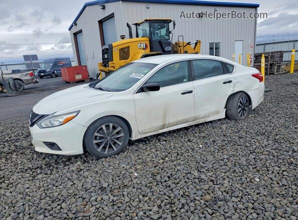 1N4AL3AP7JC256893 2018 NISSAN ALTIMA Белый Передняя левая четверть
