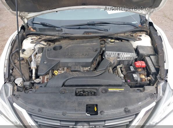 1N4AL3AP8GC162787 2016 NISSAN ALTIMA White Rear view