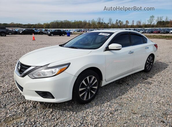1N4AL3AP8HC194284 2017 NISSAN ALTIMA White Առջևի ձախ երեք քառորդ տեսարան
