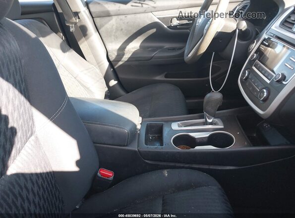 1N4AL3AP8HC299195 2017 NISSAN ALTIMA White Vista interior delantera