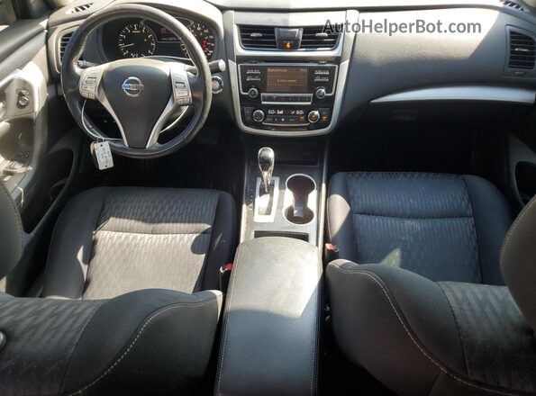 1N4AL3AP8JC125147 2018 NISSAN ALTIMA Серебряный Вид панели приборов
