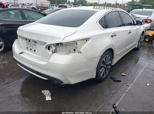 1N4AL3AP9GC142872 2016 NISSAN ALTIMA Белый Задняя правая четверть