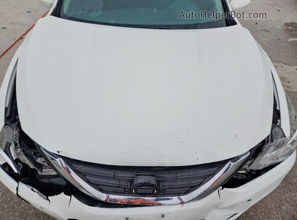 1N4AL3AP9GC224679 2016 NISSAN ALTIMA White Rear interior view
