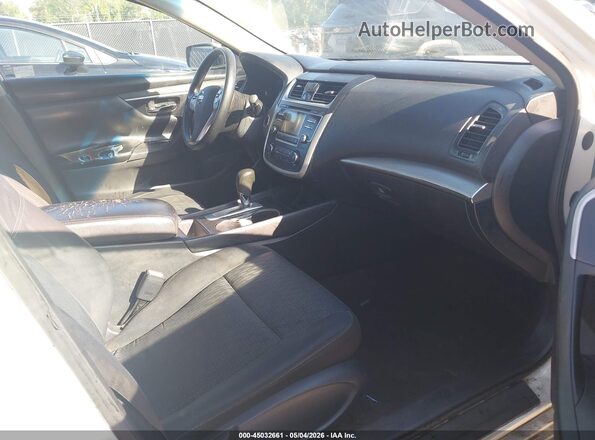 1N4AL3AP9GC292593 2016 NISSAN ALTIMA Белый Вид салона спереди