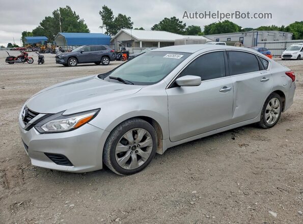 1N4AL3AP9JC477492 2018 NISSAN ALTIMA Silver Vista tres cuartos delantera izquierda