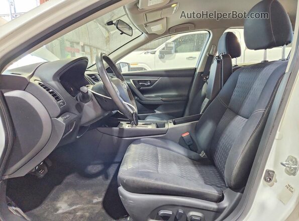 1N4AL3APXHC195145 2017 NISSAN ALTIMA White Widok wnętrza z przodu