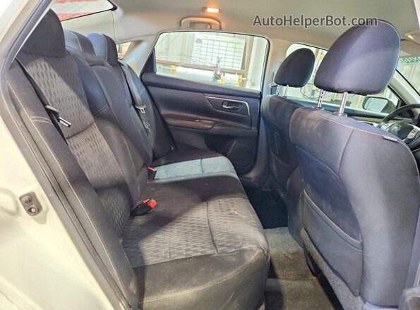 1N4AL3APXHC195145 2017 NISSAN ALTIMA White Widok tylnych siedzeń
