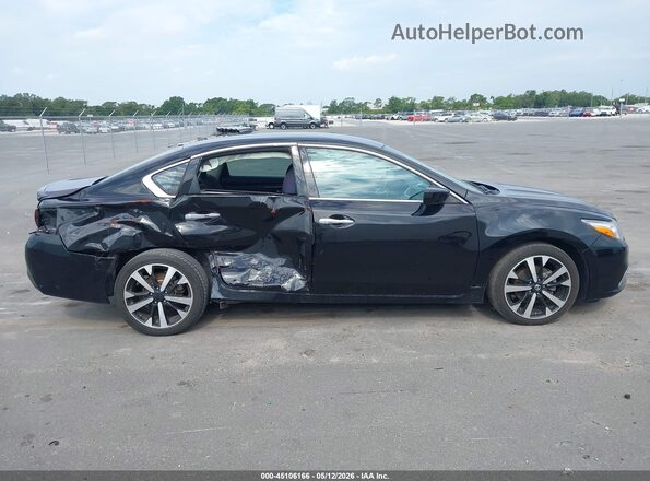 1N4AL3APXJC113615 2018 NISSAN ALTIMA Black Rear interior view