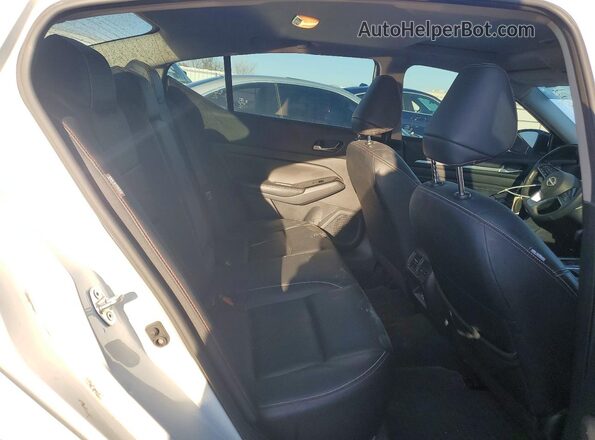 1N4AL4CV7PN394027 2023 NISSAN ALTIMA White Widok tylnych siedzeń