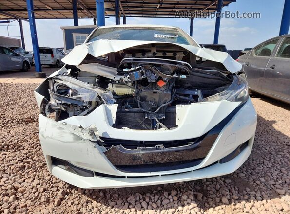 1N4AZ1CPXJC303138 2018 NISSAN LEAF White Widok z przodu