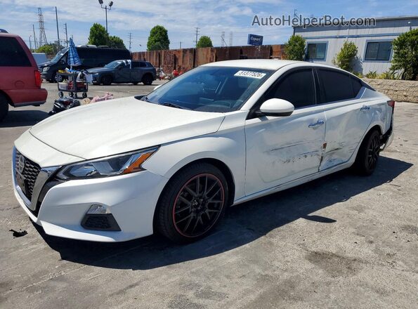 1N4BL4BV8LC131802 2020 NISSAN ALTIMA White Przód lewy