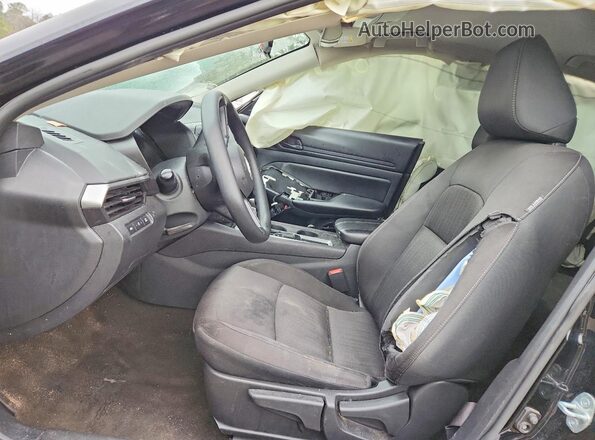 1N4BL4BV9PN409228 2023 NISSAN ALTIMA Черный Вид салона спереди