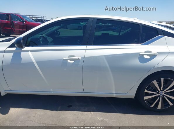 1N4BL4CV2LC191038 2020 NISSAN ALTIMA White Widok wnętrza 360 stopni