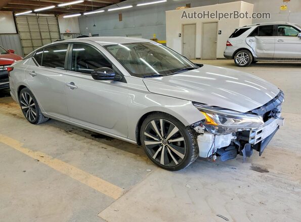 1N4BL4CV4KC198104 2019 NISSAN ALTIMA Silver Przód prawy