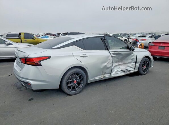 1N4BL4CV8LC129854 2020 NISSAN ALTIMA Серебряный Задняя правая четверть
