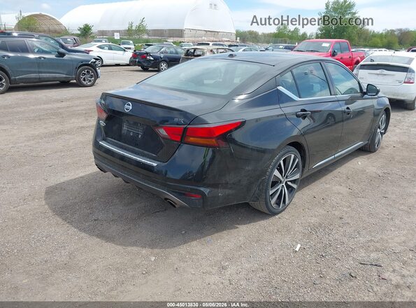 1N4BL4CVXLC179414 2020 NISSAN ALTIMA Черный Задняя правая четверть