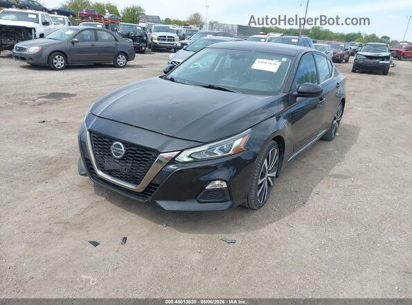 1N4BL4CVXLC179414 2020 NISSAN ALTIMA Черный Передняя левая четверть