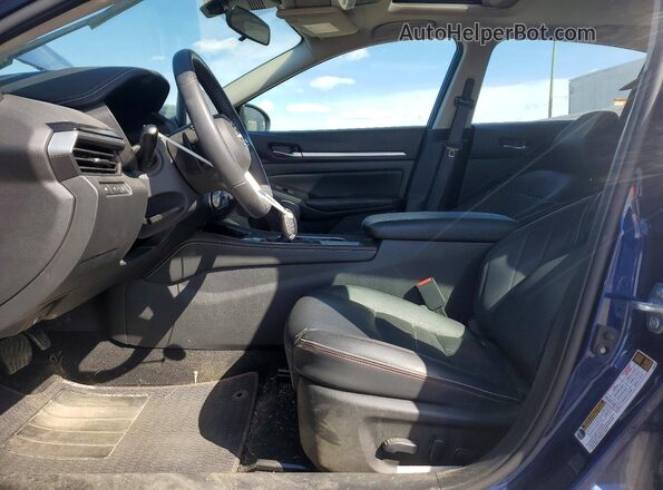 1N4BL4CW1RN325477 2024 NISSAN ALTIMA Синий Вид салона спереди