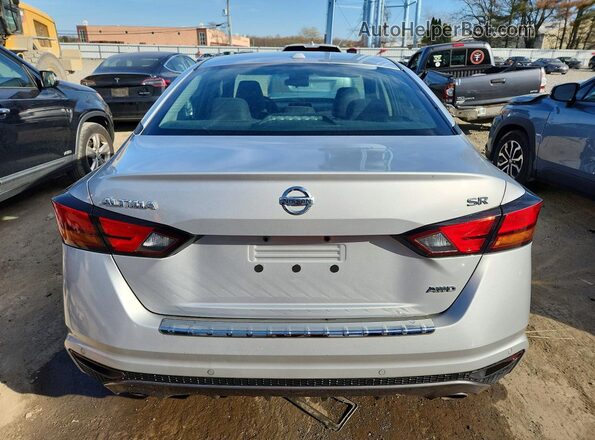 1N4BL4CW2MN397457 2021 NISSAN ALTIMA Silver Widok z tyłu